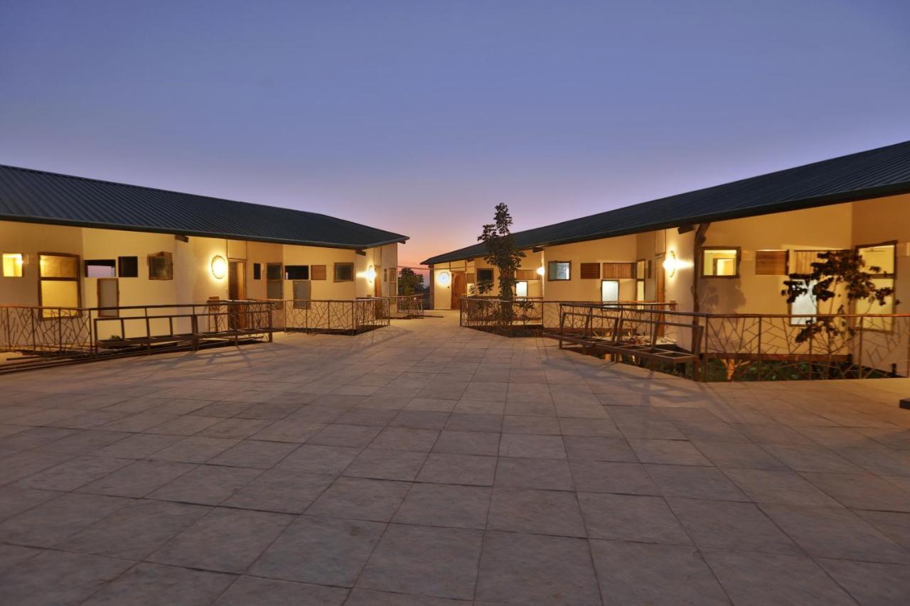 Tadoba Jungle Camp Hotel Mohurli Exterior photo